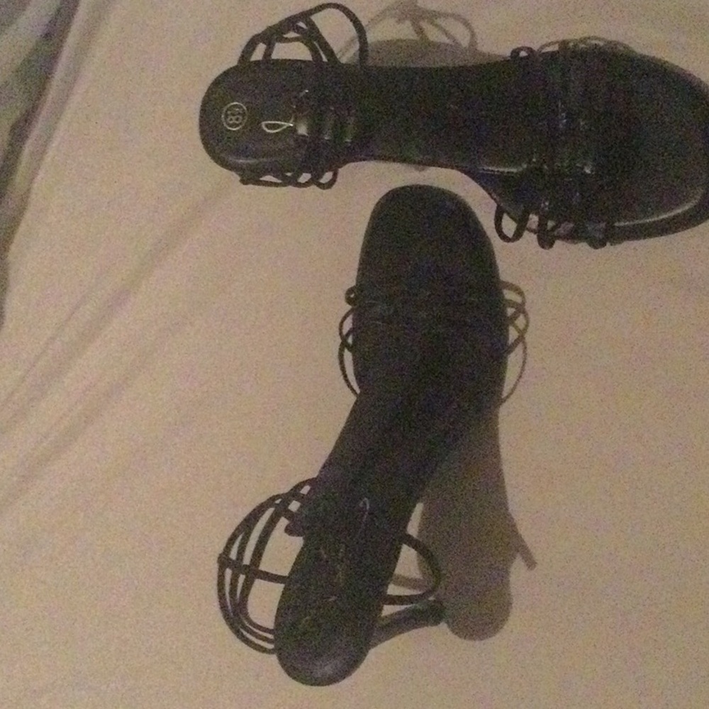 Elegant Fioni Black Strappy Heels